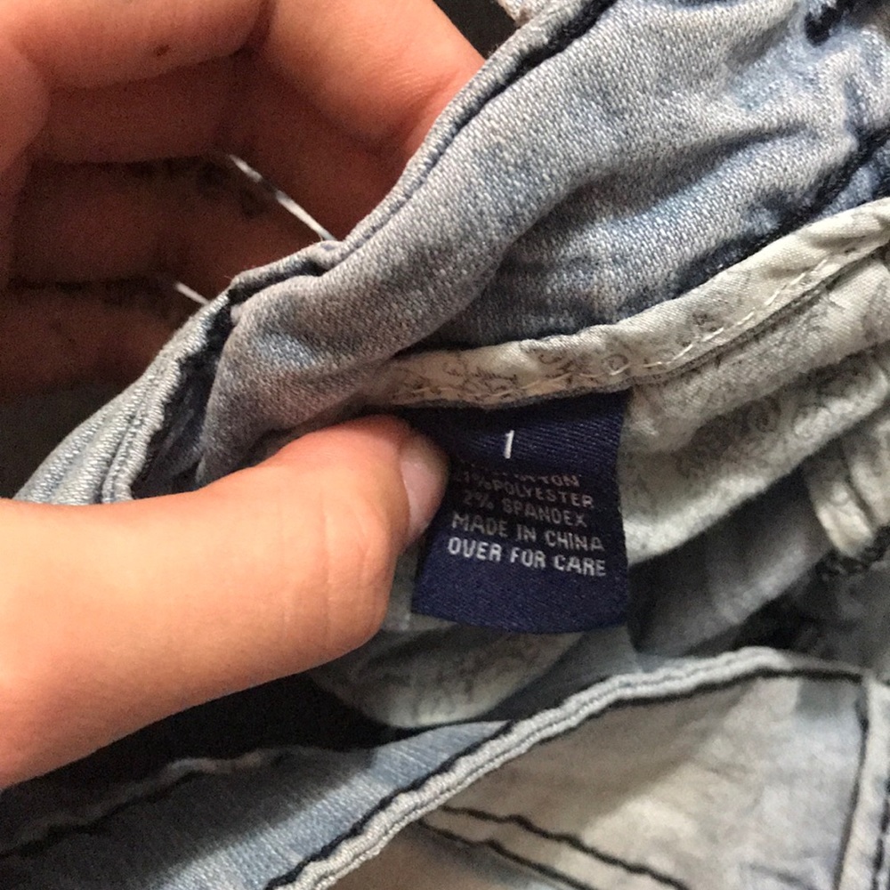 Shorts - Picture 4 of 4